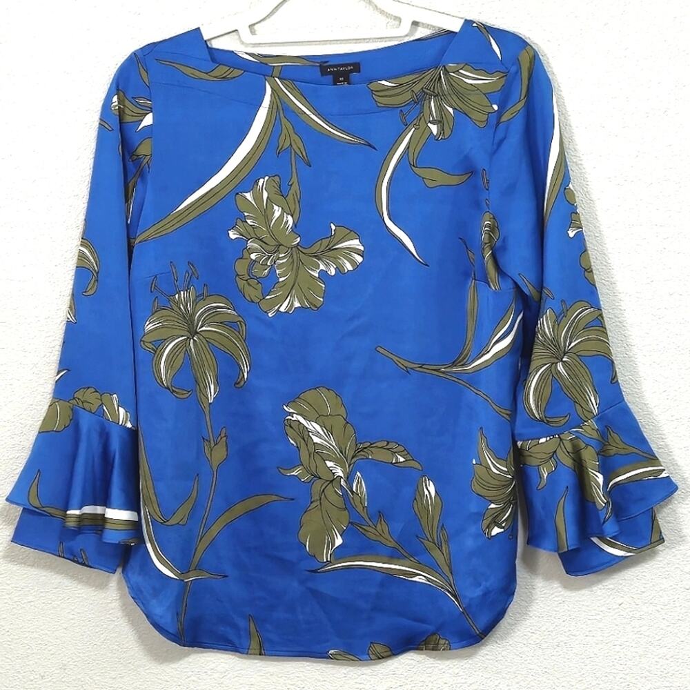 Ann Taylor Blouse Size XS Floral Tropical Travel Blue Flounce Sleeve